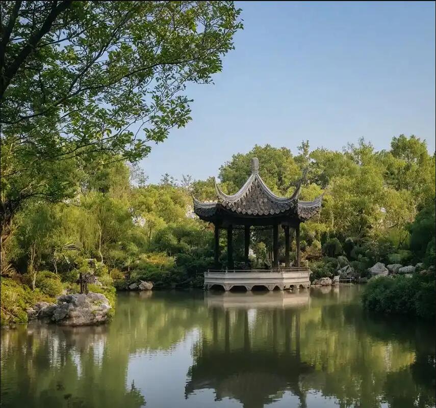 额尔古纳映易土建有限公司